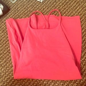 Lululemon tank top